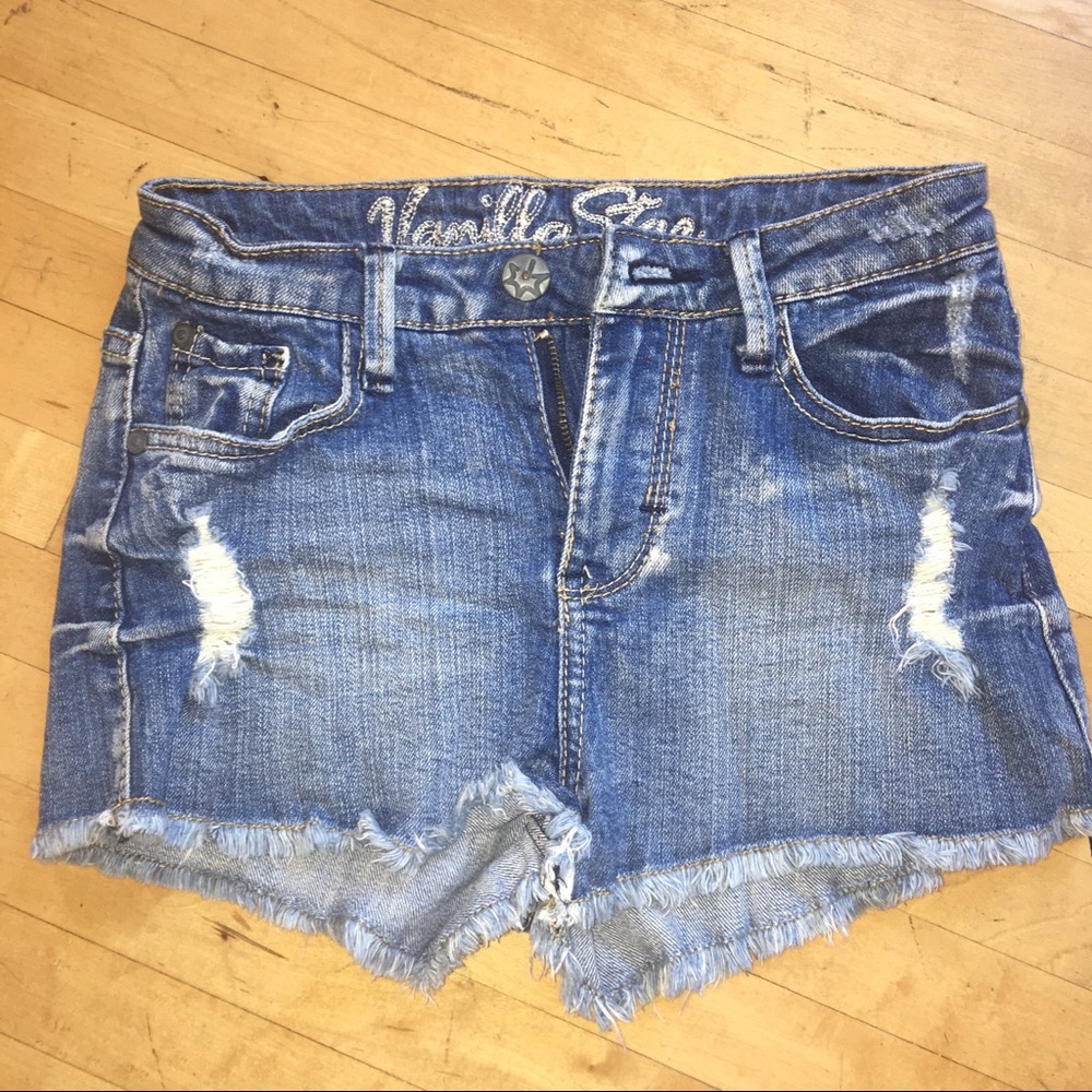 Vanilla Star Distressed Hight Waisted Shorts